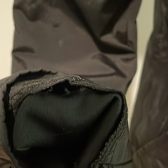Club Monaco rain jacket size small - Picture 7 of 8
